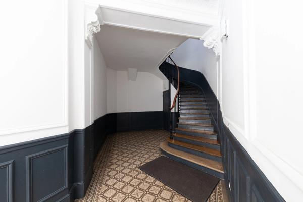 Appartement
         2 pièces
        - 49 m² Exclusivité 476 000 € *