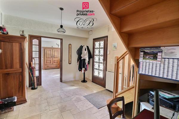 MAISON FAMILIALE - 180 m² habitables - Terrain plat > 6 000 m²