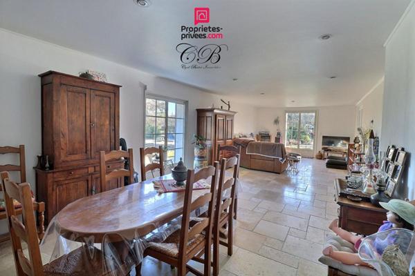 MAISON FAMILIALE - 180 m² habitables - Terrain plat > 6 000 m²