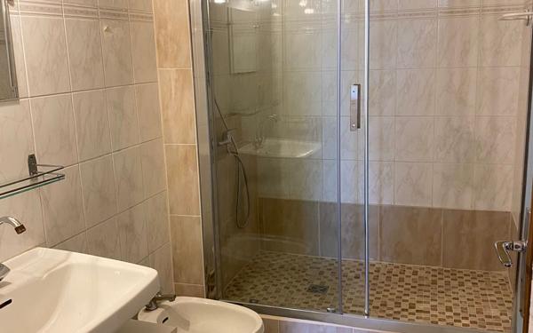 Appartement à vendre    2 pièces • 52,90 m2 Cenon