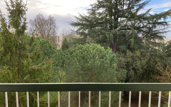 Appartement à vendre    2 pièces • 52,90 m2 Cenon