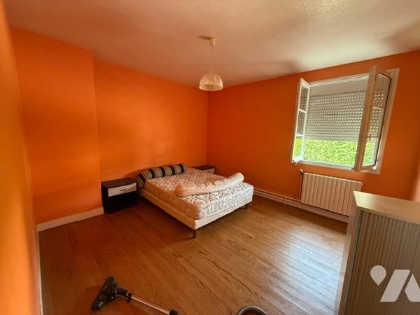 Une maison individuelle sur la commune déléguée de BRICQUEBEC, proche centre-ville