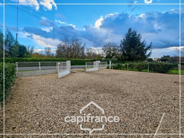 Maison individuelle 4 pièces, jardin clos de 700m², deux garages