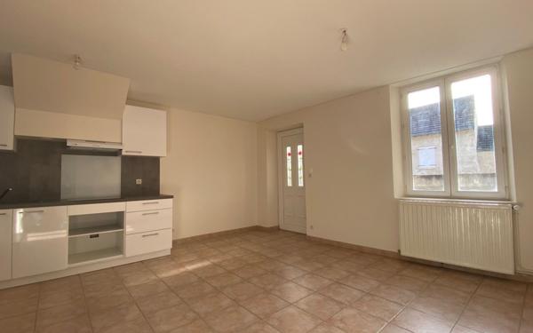 Appartement à vendre    3 pièces •  Nézel