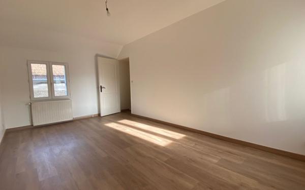 Appartement à vendre    3 pièces •  Nézel