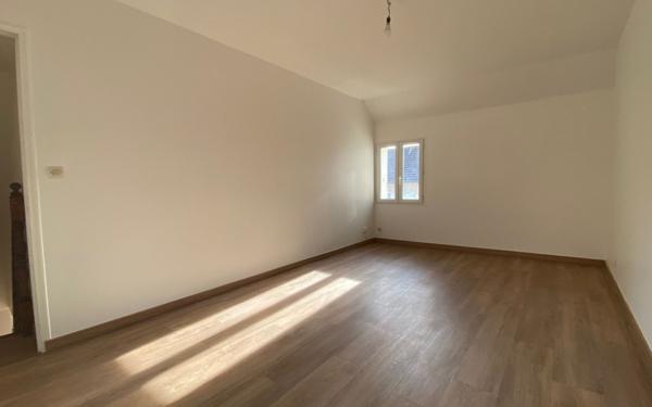 Appartement à vendre    3 pièces •  Nézel