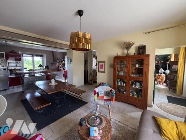 NOUVEAUTE Trente-Cinq Notaires ! 

Sur la commune de NOYAL-CHATILLON, à moins de 5 minutes du...