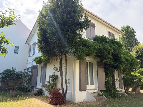 Maison Maisons Laffitte Loyer 3 800 €/mois **  - Référence  13614