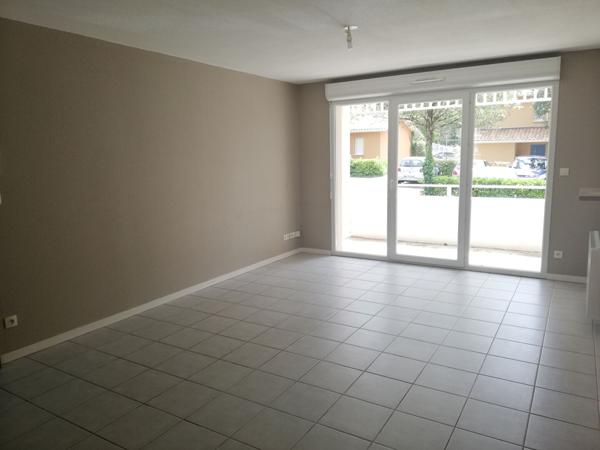 Appartement à vendre T3 rez-de-chaussée DAX 2 chambres terrasse parking