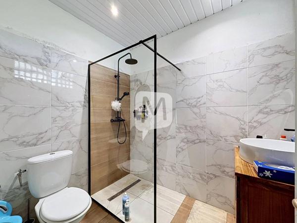 DPT GUYANE, à vendre RÉMIRE-MONTJOLY Maison T4 de 113 m2 avec piscine