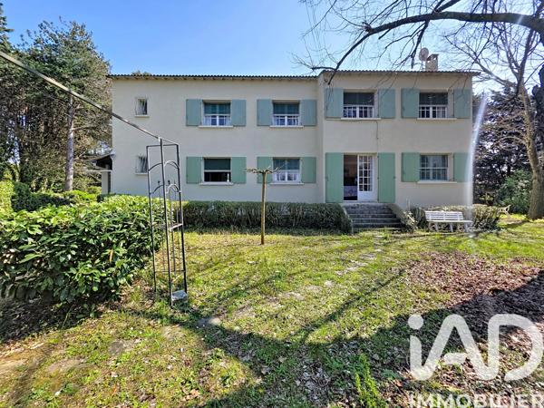 Maison à vendre 7 pièces 208 m² Générac