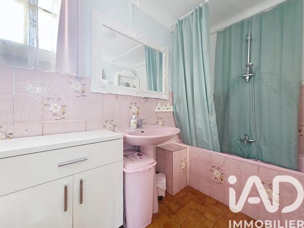 Maison à vendre 7 pièces 208 m² Générac