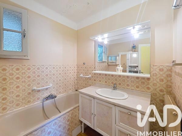 Maison à vendre 7 pièces 208 m² Générac