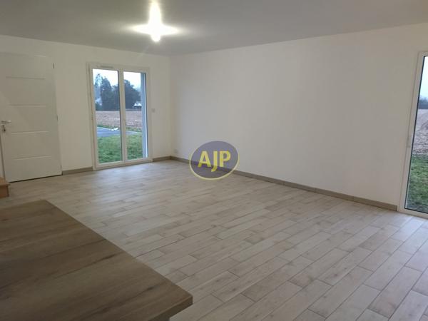 Maison à louer Evellys : 5 pièces, 104m² avec 4 chambre(s) à 1 078€ - AJP Immobilier Pontivy
