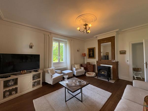 Maison Pontonx Sur L Adour 8 pièce(s) 260 m2 , Pontonx sur l adour