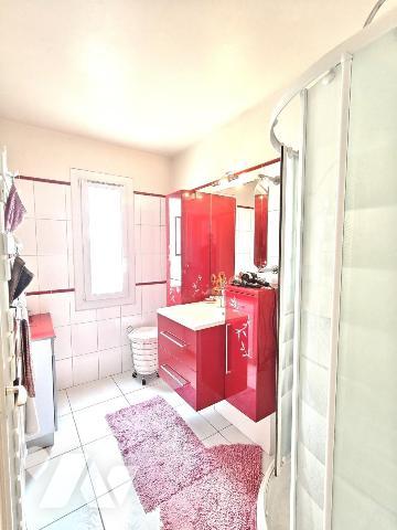 MAISON A BETHENY - VIAGER OCCUPEE 1 TETE  (81 ans)
