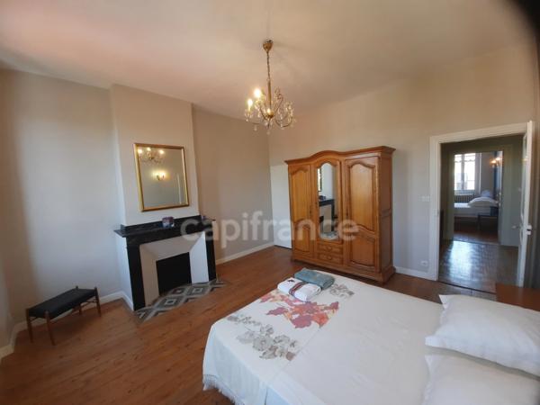 ALBI CENTRE MAISON DE VILLE AVEC GARAGE ET JARDIN