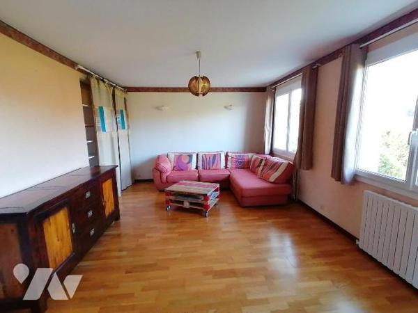 EXCLUSIVITÉ - TRENTE-CINQ NOTAIRES
BRUZ - Secteur campagne, entre Bruz et Laillé
À découvrir ...