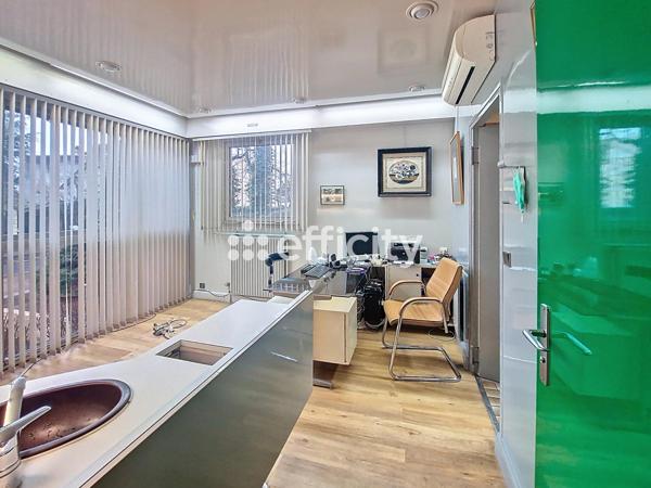 Local Commercial 5 pièces - 94 m²