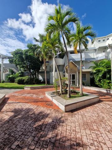 Gosier (97190) Appartement d’exception en duplex à Bas-du-Fort – Vue mer panoramique, prestations haut de gamme