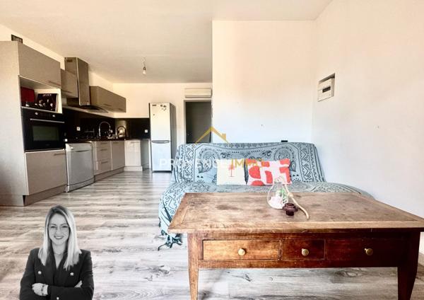 Eyguières (13430) T2 EN REZ DE JARDIN AVEC TERRASSE ET PLACE DE PARKING, CENTRE VILLE