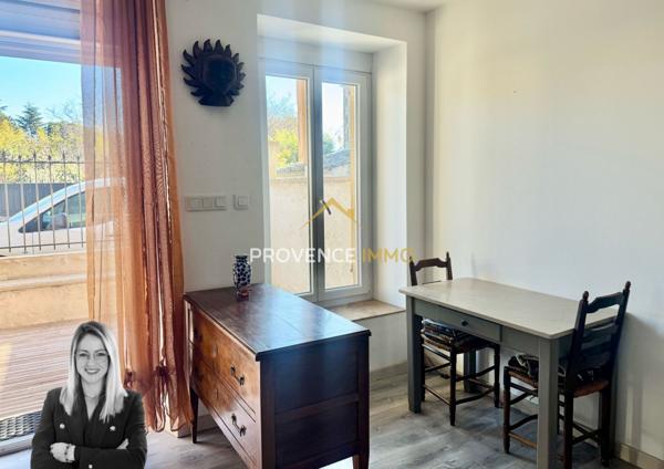 Eyguières (13430) T2 EN REZ DE JARDIN AVEC TERRASSE ET PLACE DE PARKING, CENTRE VILLE