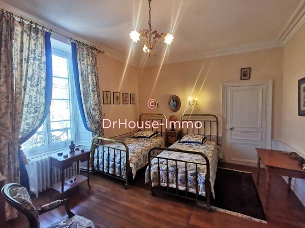 Maison à vendre 11 pièces de 240 m²