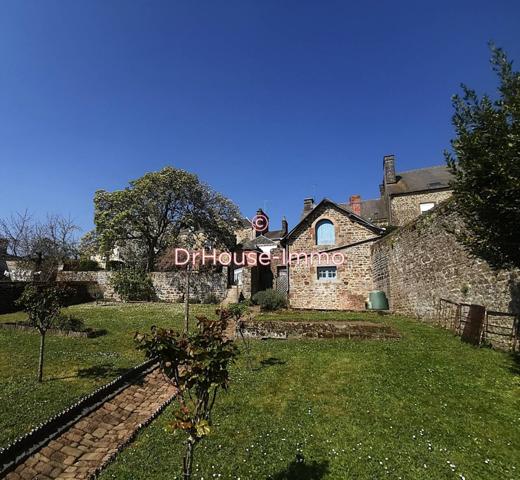 Maison à vendre 11 pièces de 240 m²