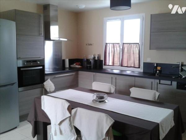 VILLA DE PLAIN-PIED AVEC JARDIN