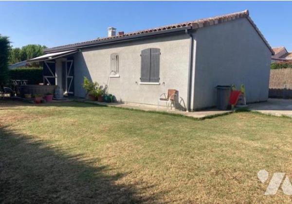 VILLA DE PLAIN-PIED AVEC JARDIN