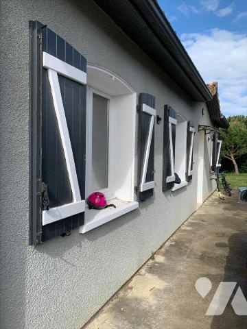 VILLA DE PLAIN-PIED AVEC JARDIN