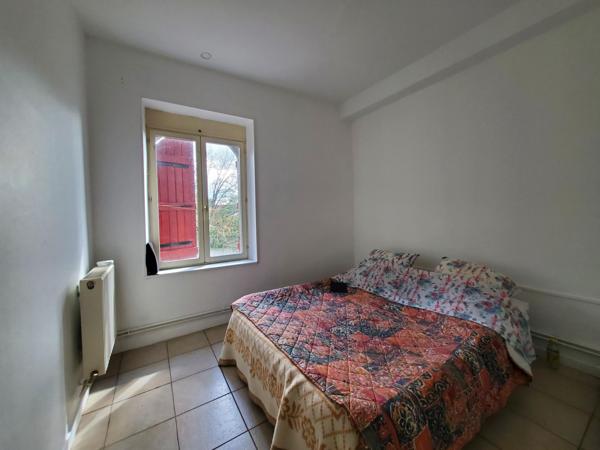 Immeuble de rentabilité possédant 4 appartements, 2 en accès plain pied avec extérieur commun