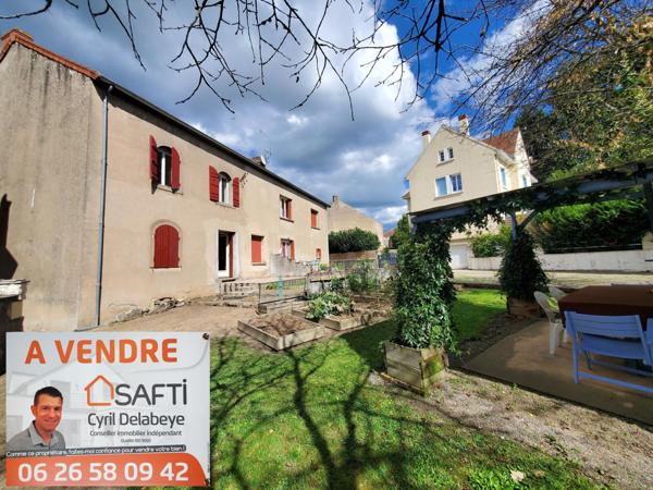 Immeuble de rentabilité possédant 4 appartements, 2 en accès plain pied avec extérieur commun