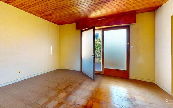 Immeuble à vendre    12 pièces • 191,85 m2 Plouray