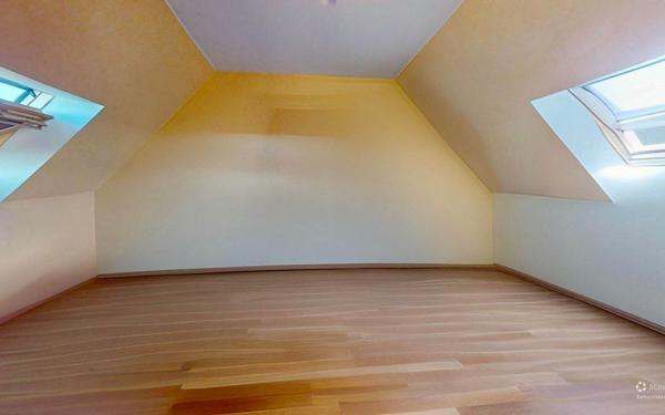 Immeuble à vendre    12 pièces • 191,85 m2 Plouray