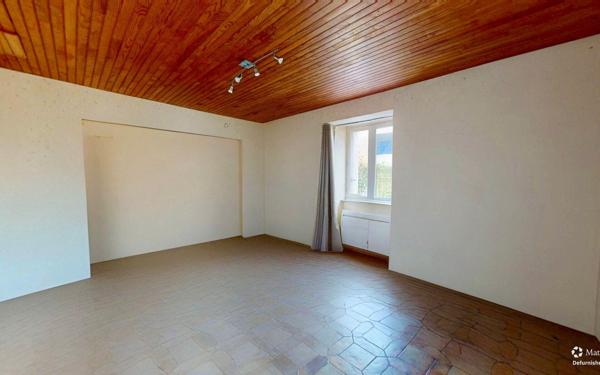 Immeuble à vendre    12 pièces • 191,85 m2 Plouray