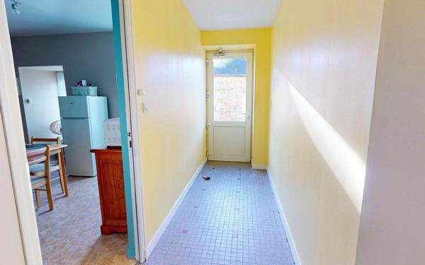 Immeuble à vendre    12 pièces • 191,85 m2 Plouray