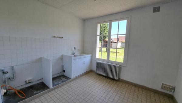 Maison à vendre 8 pièces VIC SUR AISNE (02) - TRAVAUX A PREVOIR