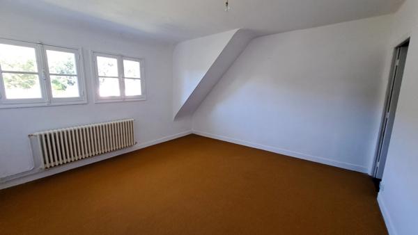 Maison à vendre 8 pièces VIC SUR AISNE (02) - TRAVAUX A PREVOIR