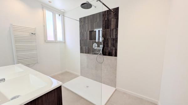 Très bel appartement T3 vue dégagée , refait à neuf! 224 000 €