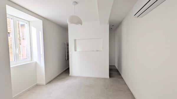 Très bel appartement T3 vue dégagée , refait à neuf! 224 000 €