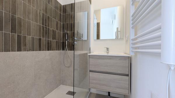 Très bel appartement T3 vue dégagée , refait à neuf! 224 000 €