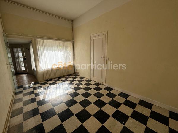 Vente
                Maison64 m² - 3 Pièces -
                    CENON (33150)