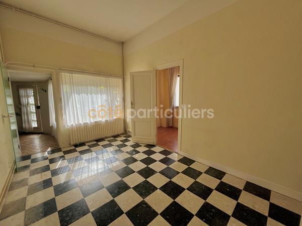 Vente
                Maison64 m² - 3 Pièces -
                    CENON (33150)