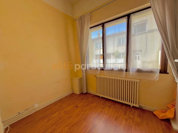 Vente
                Maison64 m² - 3 Pièces -
                    CENON (33150)