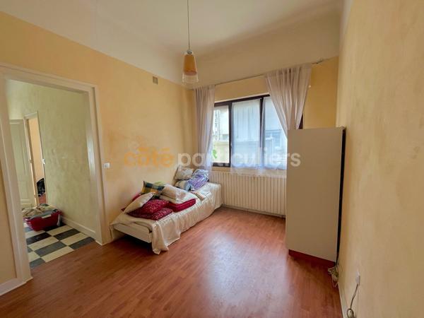 Vente
                Maison64 m² - 3 Pièces -
                    CENON (33150)