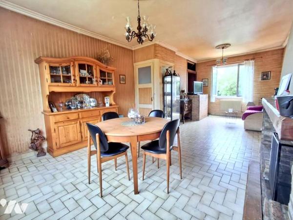 Couëron La Chabossière, maison ancienne, 3 chambres sur 752 m2 de jardin