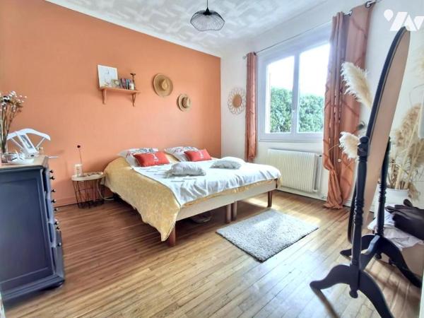 Couëron La Chabossière, maison ancienne, 3 chambres sur 752 m2 de jardin