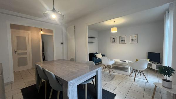 Appartement
                                                                                                                                                                                                                                                                                                                        2 pièce(s)                                                                                                                                                                                                          1 chambre(s)                                                                                                                                                                                                          54.92  m²