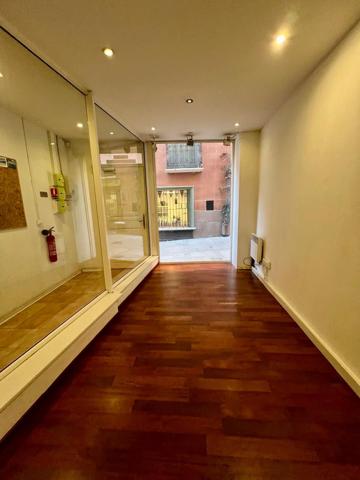 Local professionnel (VITRINE + BUREAU)